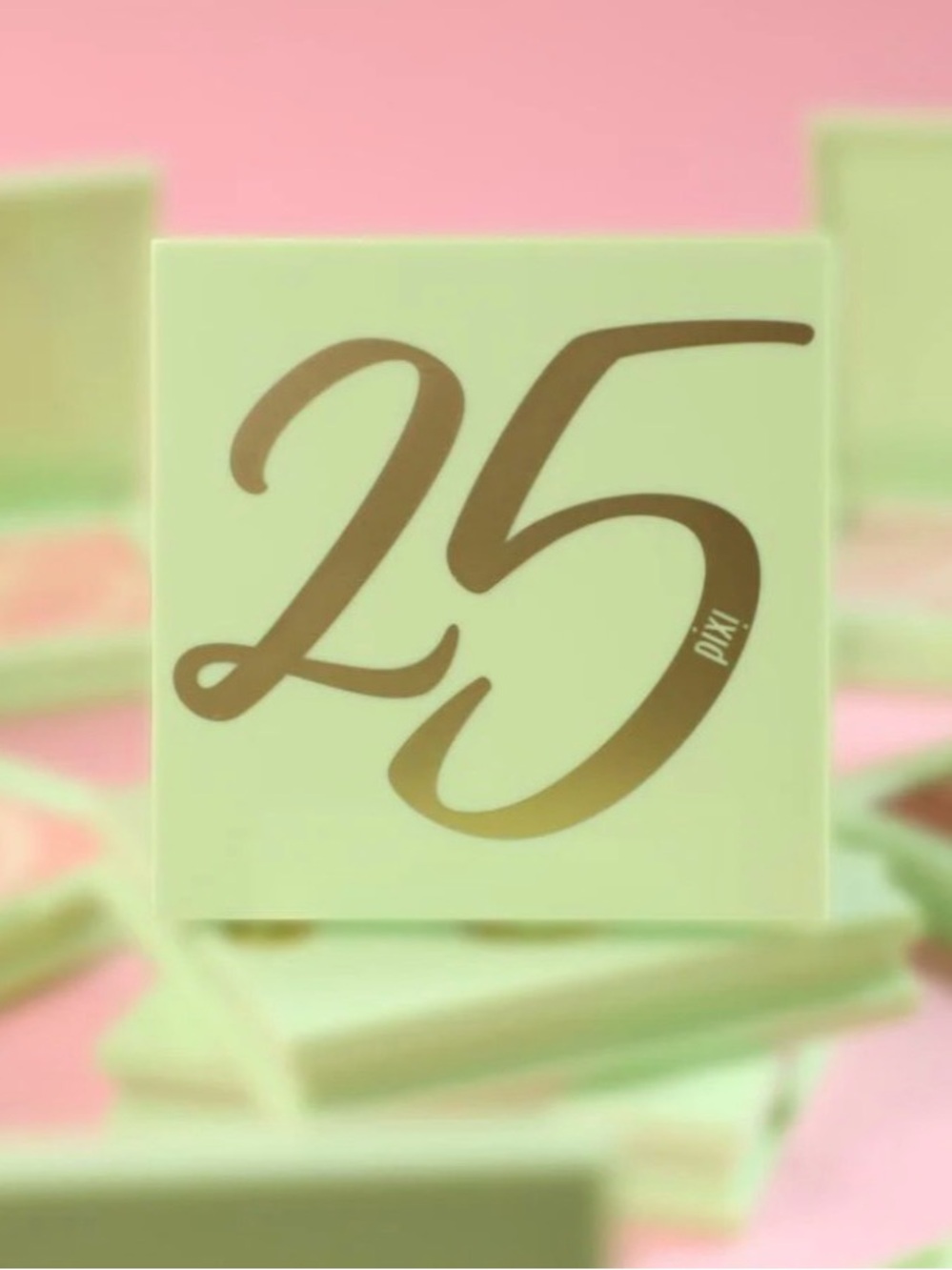“Sun Kissed” Pixi Glowin’ Twenty Five Blush Powder in Sun Kissed